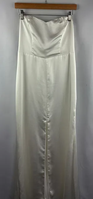 Women’s Lulus Large White Satin Sleeveless Formal Dress thumbnail 1