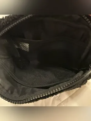 Lolë Unisex Sherpa Fleece Belt Bag Crossbody Fanny Pack Black OS thumbnail 3