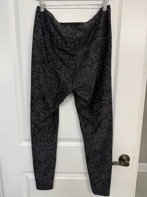 Old Navy PowerSoft Black Cheetah High-Rise Leggings Women’s XL thumbnail 5