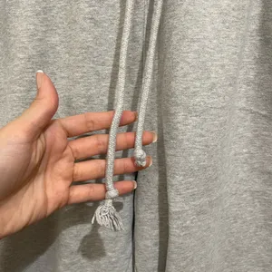 Aritzia TNA Gray Hoodie and Sweatpants Set thumbnail 9