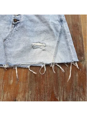 Free People We The Free Distressed Denim Mini Skirt Button Fly Light Wash Sz 30 thumbnail 4