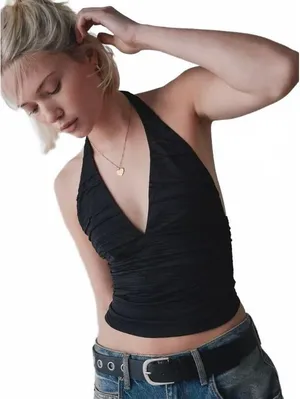 UO Silence + Noise Club Classic Cropped Halter Top Urban Outfitters NWT Black XL thumbnail 1