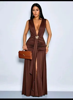 Women’s elegant bodycon maxi dress  thumbnail 4