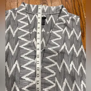 Ann Taylor Black and White Zigzag Blouse thumbnail 5