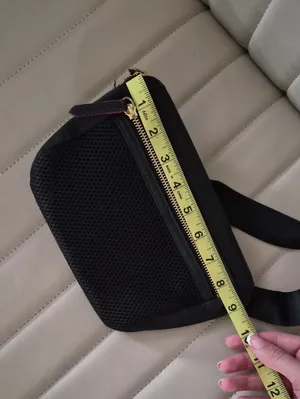 Vera Bradley Black Crossbody Sling Bag with Gold-Tone Zippers thumbnail 5