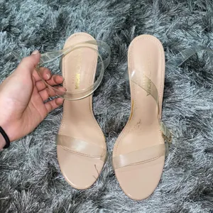 Clear Heels Size 7 thumbnail 1