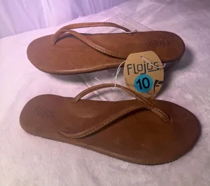 Flojos Brown Women's Flip Flop Sandals - Simple Leather-Look Straps thumbnail 1