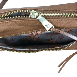 HOBO VTG Leather Crossbody Bag Brown Timeless Everyday Travel Work Minimalistic thumbnail 6