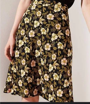Loft Daisy Print A-Line Skirt thumbnail 1