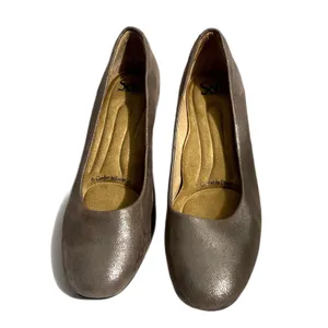 Sofft‎ Lana Ballet Pump Heels Metallic Silver Champagne Classic Leather Size 7.5 thumbnail 2