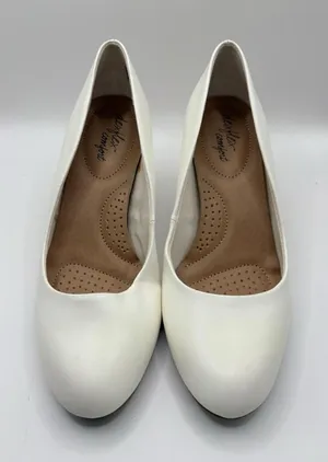Dexflex Comfort Pump Shoes, White, Size 8.5 , thumbnail 1