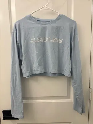 Alphalete long sleeve cropped Tshirt thumbnail 1