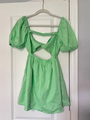 Beginning Boutique Cannes Green Puff Spring Mini Dress thumbnail 7