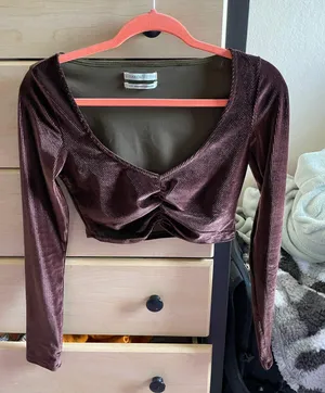 Velvet Croptop thumbnail 5