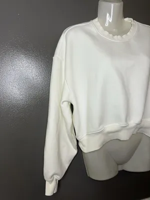Athleta Sweatshirt Womens Medium White Fleece Crewneck Pullover Relaxed Fit thumbnail 2