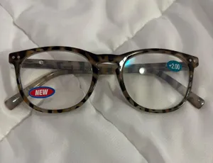 Foster Grant Reading Glasses 2.0 thumbnail 1