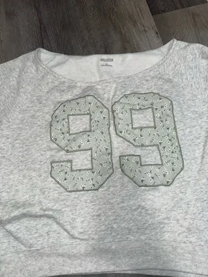 Hollister Crewneck Sweater thumbnail 2