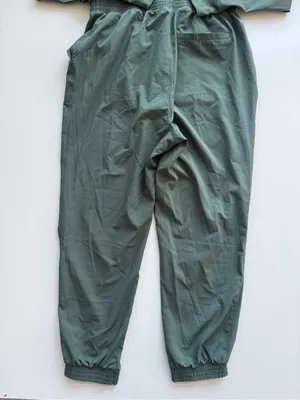 Old Navy StretchTech Cropped Zip Bomber Jumpsuit Size Medium - Sage Green thumbnail 9
