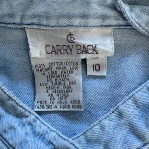 Vintage ‘80s Carry Back Light Wash Denim Embroidered Relaxed Fit Shirt thumbnail 7
