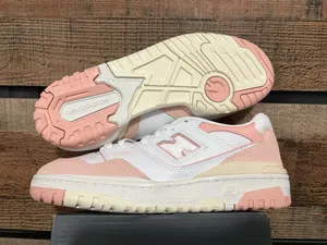 Women’s New Balance Shoes 8.5 thumbnail 3