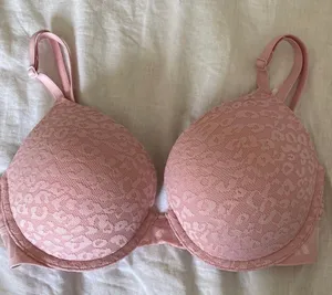 Victoria's Secret Push-up Bra thumbnail 1