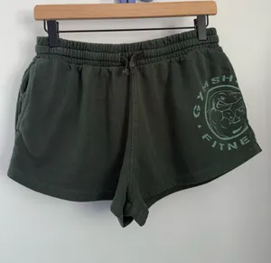 Gymshark Small Legacy Graphic Sweat Shorty Shorts Green Gym Workout thumbnail 1