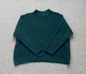 Sweater Women’s Green Stretchy Slouchy Comfy thumbnail 3