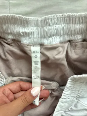 Lululemon Shorts Brand New thumbnail 2