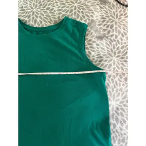 Banana Republic Timeless Shirt XS Green Sleeveless Jewel Tone Minimalist‎ Basic thumbnail 4