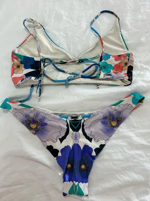O’Neil bikini  thumbnail 2
