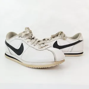 Nike Shoes Womens 8,5 Cortez 72 Sneakers White‎ Leather 317266-111 thumbnail 2
