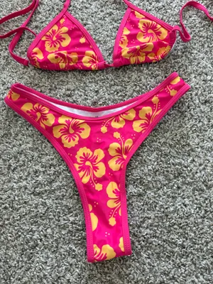 Amazon Bikini Set thumbnail 3