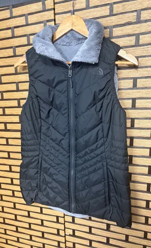 The North Face Black And Gray Reversible‎ Vest Size Small thumbnail 1