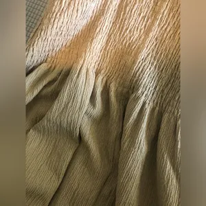 H & M sleeveless calf-length dress in crinkled jersey. Tan size L thumbnail 2