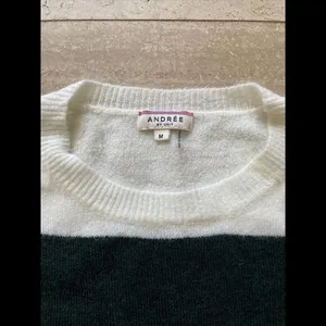 Andree by‎ Units Colorblock Stripe Sweater Dark Green Copper Taupe M thumbnail 2
