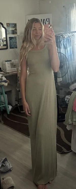 Long Green Dress Size M thumbnail 1