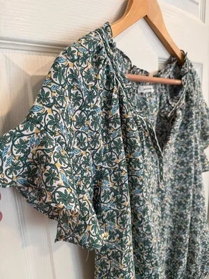 Max Studio Green and Cream Floral Peasant Blouse thumbnail 2