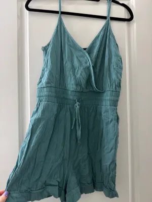 Forever 21 romper  thumbnail 2