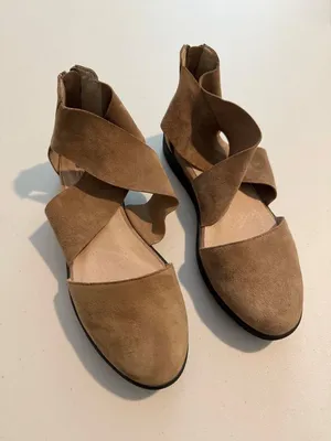 Eileen Fisher Carver Sandal‎ Size 7.5 Brown Nubuck Leather Criss Cross Capsule thumbnail 2