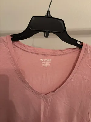 PINK - Victoria's Secret vneck from thumbnail 2