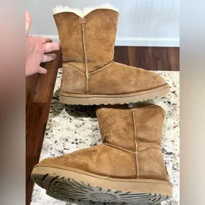 Ugg women’s size 9 chestnut side zippers thumbnail 1