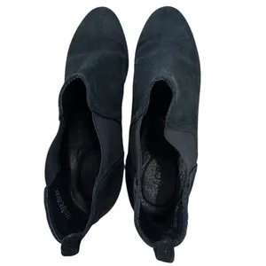 J. Crew Women's 9 Black Suede Chelsea Boots Pull On Ankle Booties Minimalist thumbnail 5