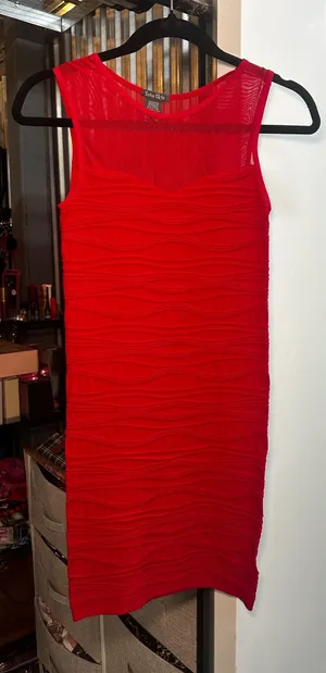 Dress Red thumbnail 1