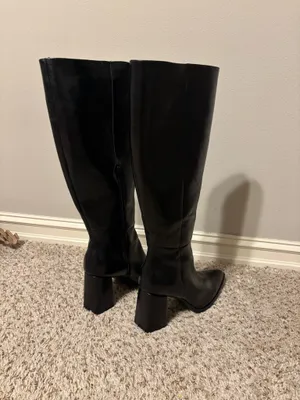 Black knee high black boots Size 11 thumbnail 3