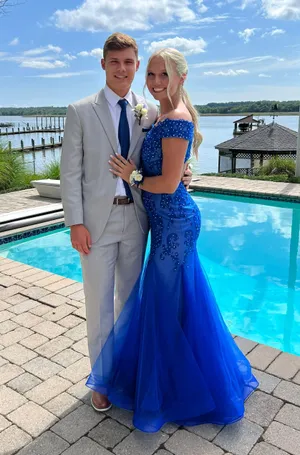 Blue prom Dress Size 4 thumbnail 4