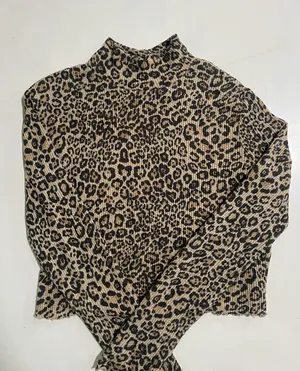 leopard shirt thumbnail 1