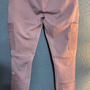 ALO Yoga High Waisted Dusty Rose Pocket Leggings thumbnail 10