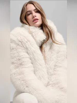 Alo Yoga Opulent Faux Fur Cropped Jacket Size Small Winter Coat LIMITED. thumbnail 6