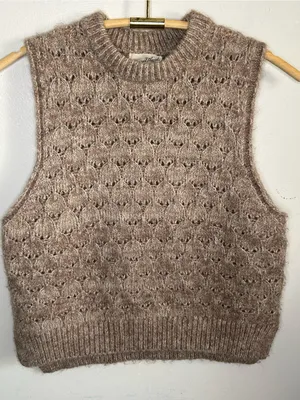 Universal Threads Taupe Fuzzy Pointelle Knit Sleeveless Crewneck Sweater Vest thumbnail 1