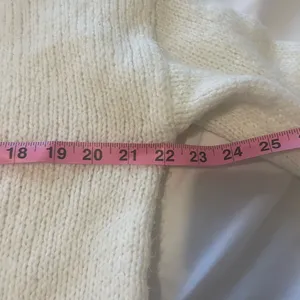 Urban Outfitters Kai White cropped cardigan boxy cardigan size Small petite‎ thumbnail 4